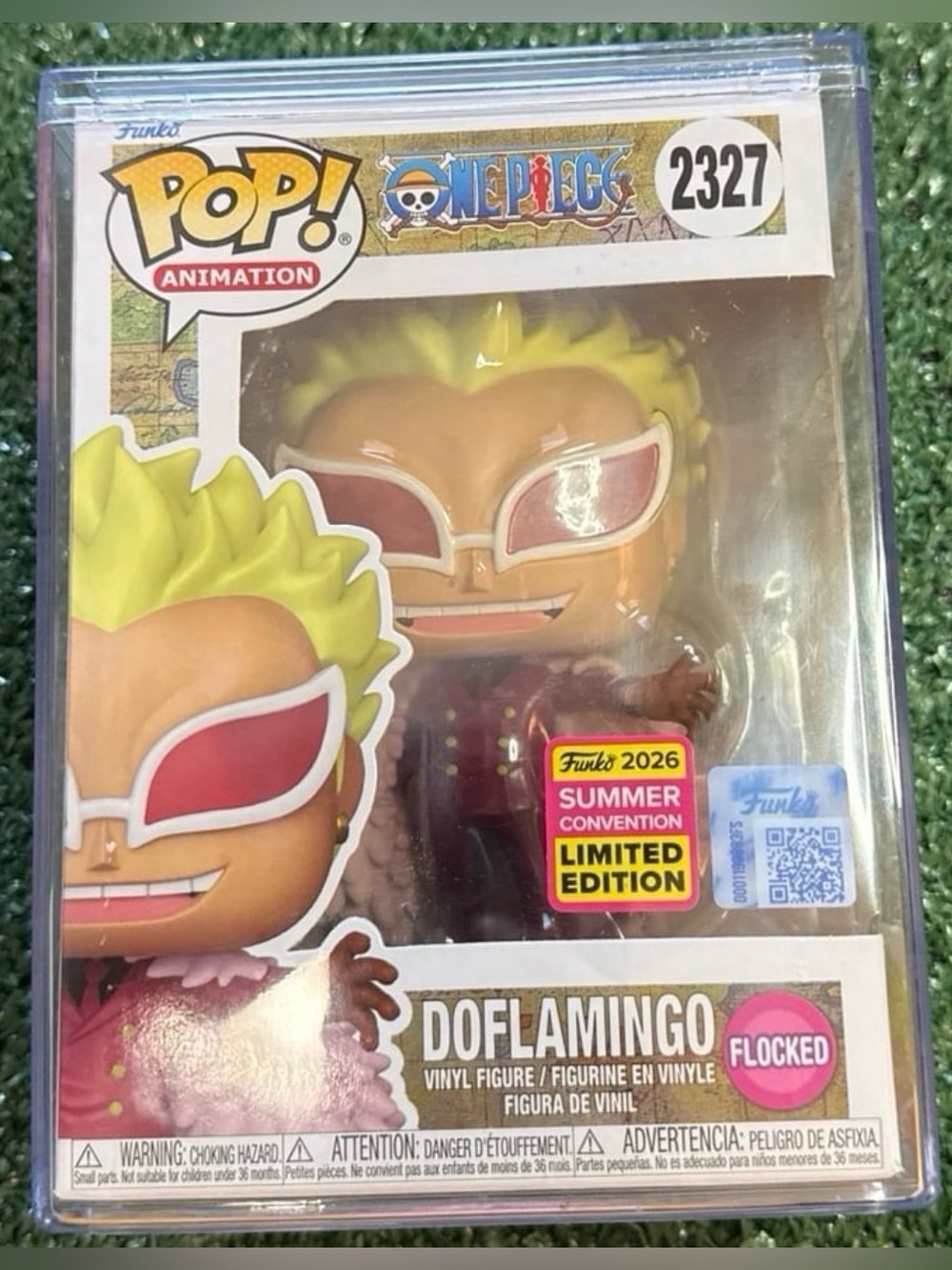 Funko Pop! Doflamingo Flocked Limited Edition 2327 Summer Convention SDCC + Case